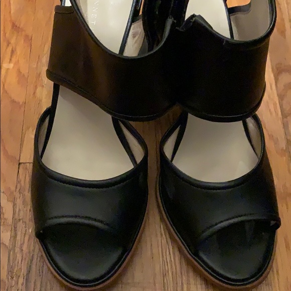 Kenneth Cole high heeled sandal - Picture 4 of 5
